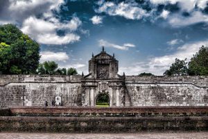 Khám phá thành cổ Intramuros