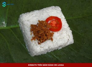 Kiribath với món ăn kèm trên lá chuối trong ẩm thực Sri Lanka