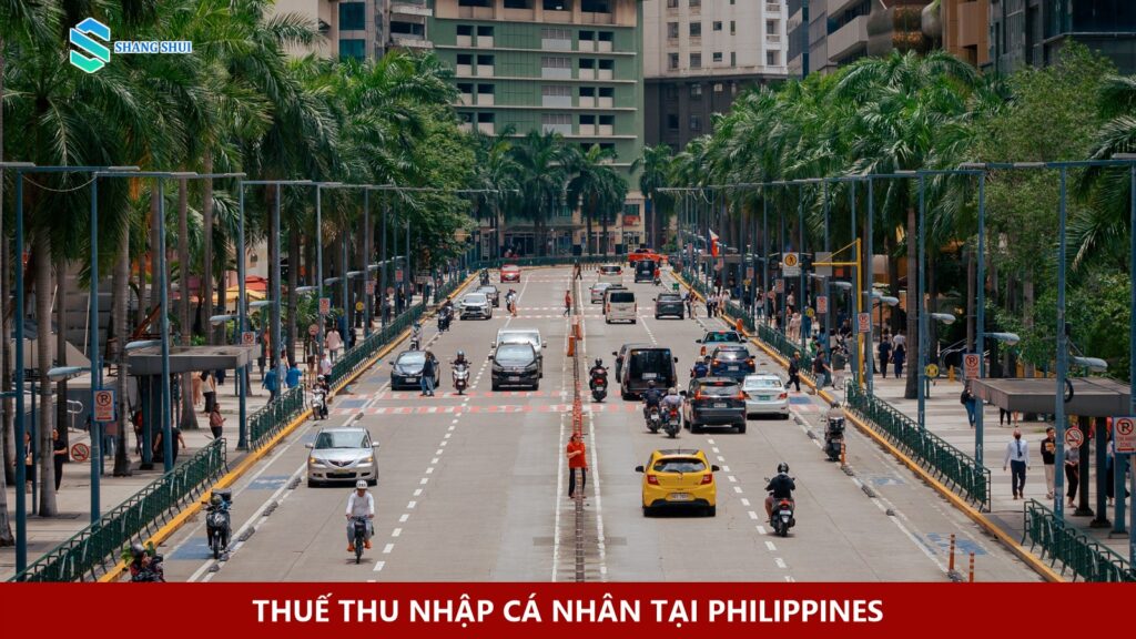 Khu đô thị tài chính sầm uất tại Manila với các tòa cao ốc văn phòng hiện đại.